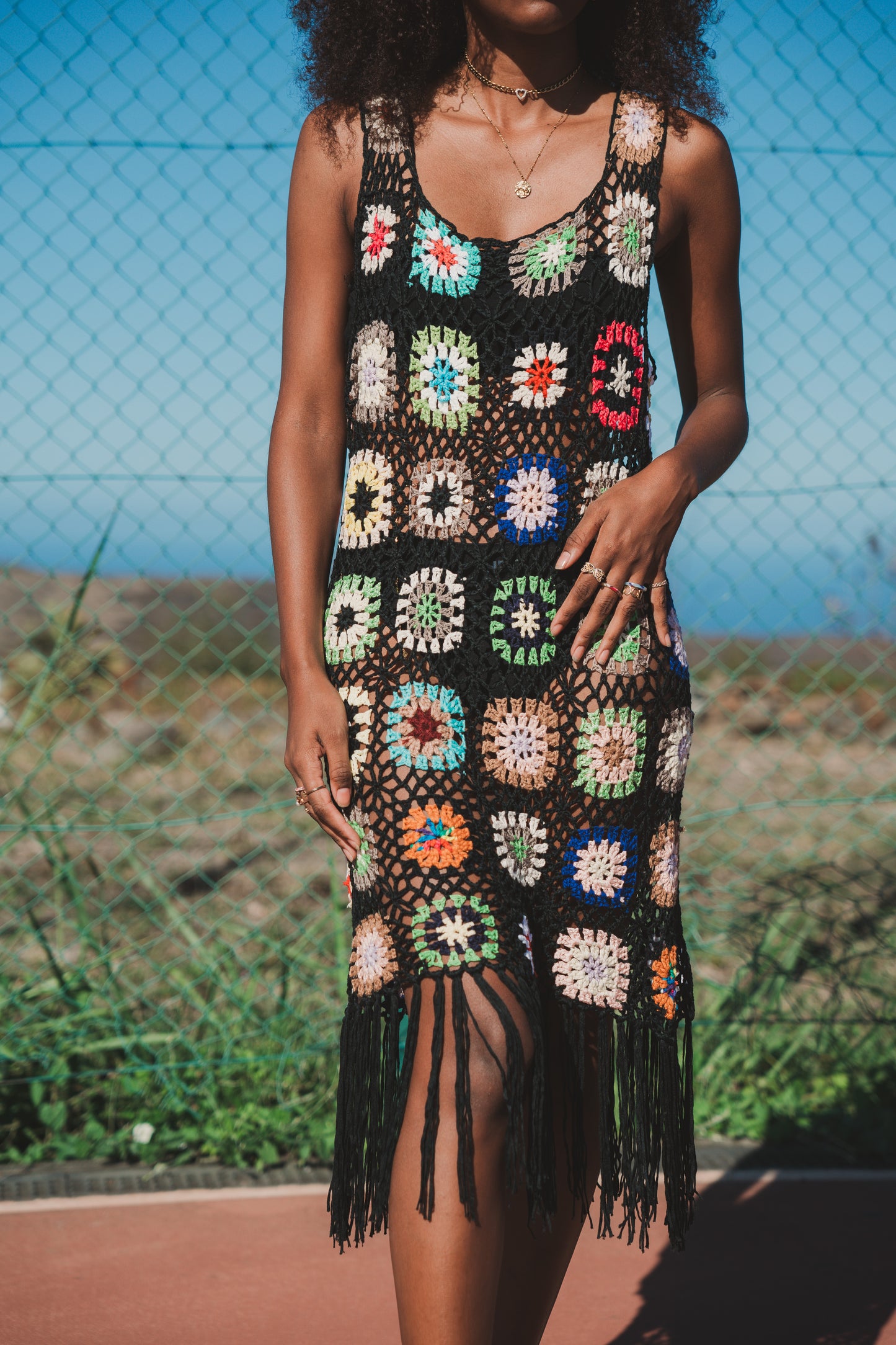 ROBE FRANGE CROCHET MOTIF COLORÉ